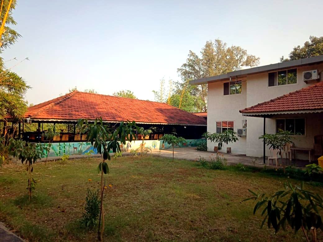 Lawns & dining court